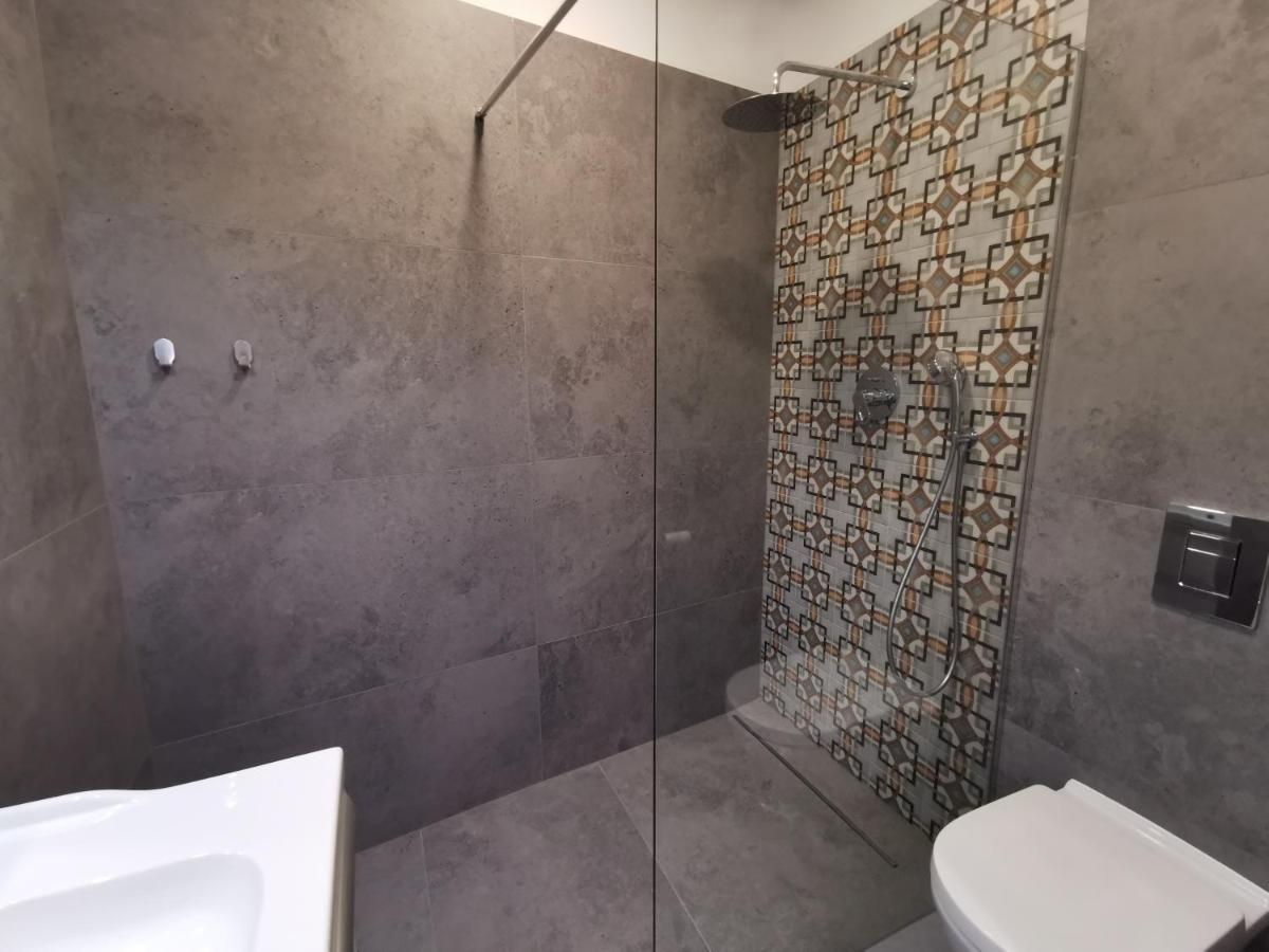 Nowe Apartamenty Zamkowa Vis A Vis Wawelu Krakow Exterior photo