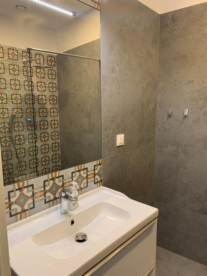 Nowe Apartamenty Zamkowa Vis A Vis Wawelu Krakow Exterior photo