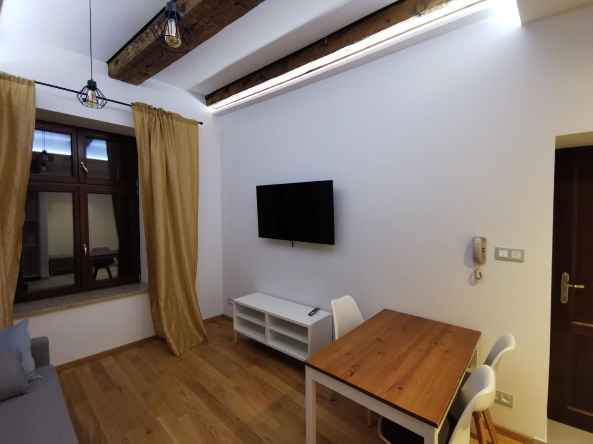 Nowe Apartamenty Zamkowa Vis A Vis Wawelu Krakow Exterior photo